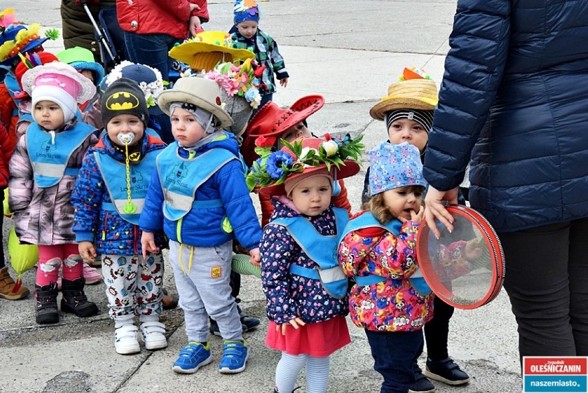 Przedszkolaki z Oleśnicy głośno przywitały wiosnę (ZDJĘCIA) 