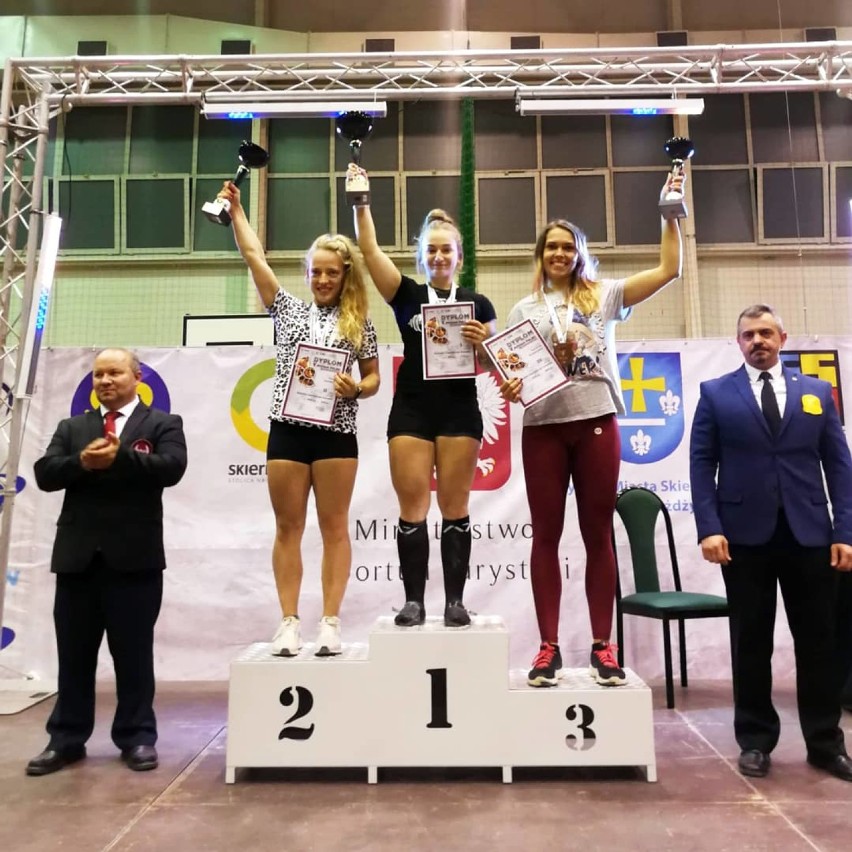 Bezkonkurencyjna Ida Lis wróciła do formy. 19-latka z trzema medalami i dwoma "życiówkami" [ZDJĘCIA]