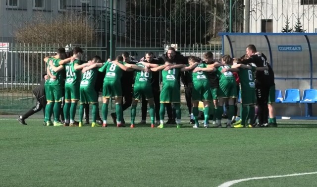 W siedemnastej kolejce czwartej ligi Rominta Gołdap pokonała 5:0 DKS Dobre Miasto.