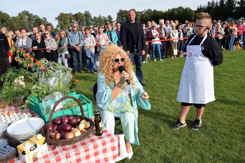 Magda Gessler w Margoninie jako jurorka konkursu kulinarnego. Wygrało go dwoje kandydatów do Parlamentu (FOTO)