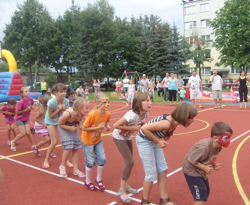 Festyn rodzinny na ulicy Wroniej w Piotrkowie