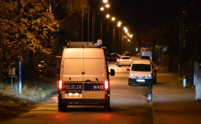 Akcja poszukiwawcza prowadzona była wczoraj wieczorem, zdjęcie z ul. Żeromskiego w Goleniowie