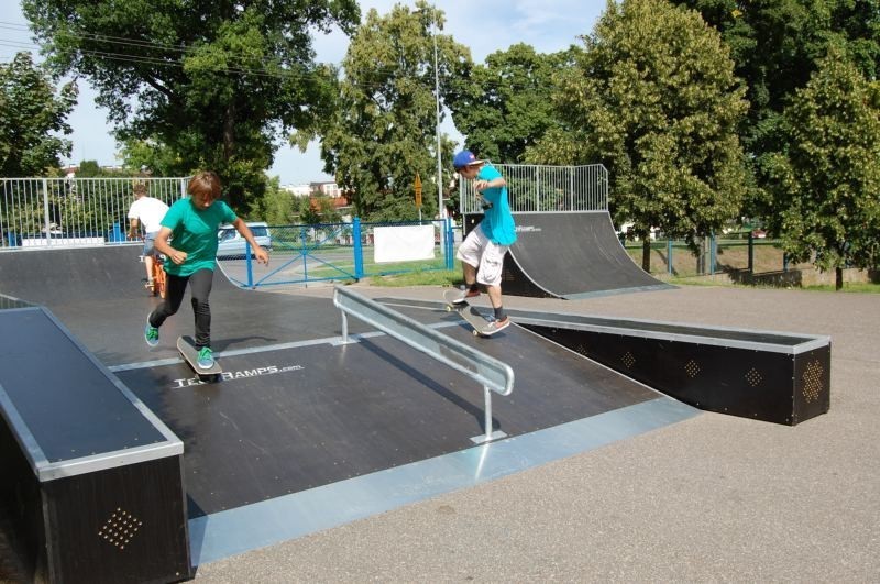 Skatepark w Kwidzynie: Na desce, rolkach, rowerze bmx, a nawet na hulajnodze