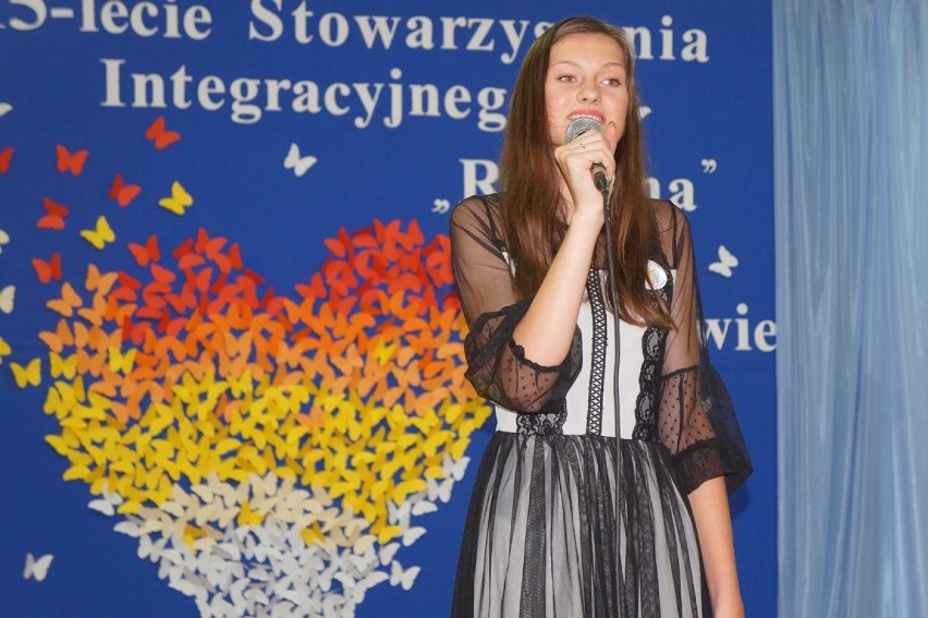 Stowarzyszenie integracyjne „Rodzina” w Lututowie świętowało 15-lecie istnienia[FOTO]
