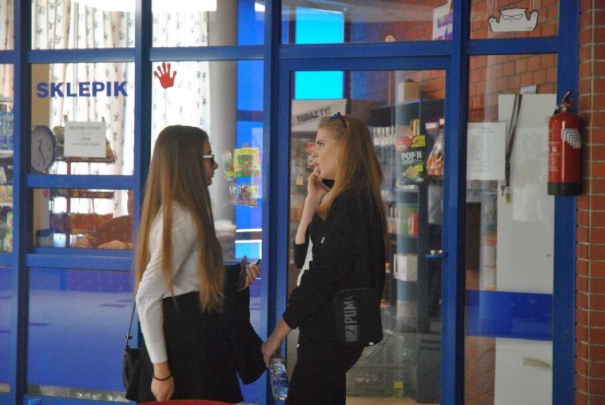 Egzamin gimnazjalny 2018 w Lesznie - zapytaliśmy uczniów o wrażenia z części humanistycznej [FOTO] 