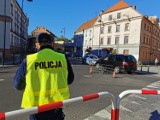 Brzeg. Nie żyje rowerzysta potrącony we wczorajszym wypadku. Policja poszukuje świadków zdarzenia i ustala tożsamość mężczyzny