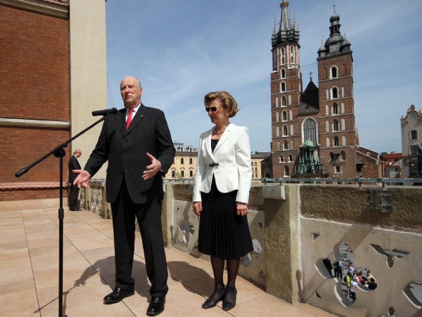 Król Norwegii Harald V i królowa Sonja odwiedzili dziś...