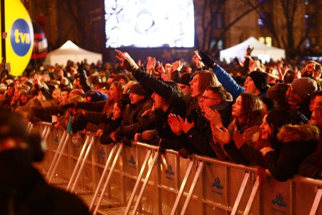 Nocny Kochanek i Wilki rockowo zagrali z Wielką Orkiestrą. Była moc! [ZDJĘCIA]