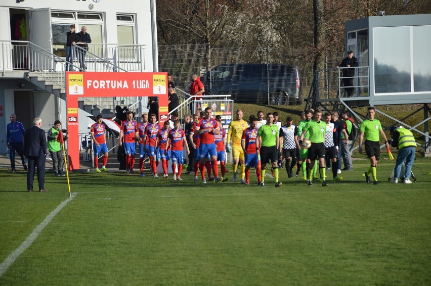 Bytów. Fotorelacja z meczu Bytovia Bytów - Raków Częstochowa 2:2. Awans odłożony (FOTO+VIDEO)