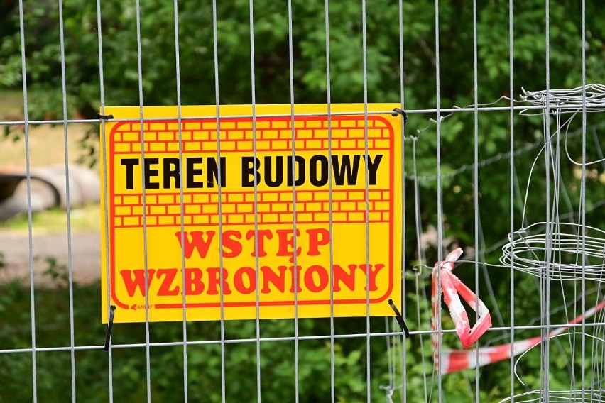 Wałbrzych: Ruszył remont Parków Sybiraków na Piaskowej Górze (ZDJĘCIA)