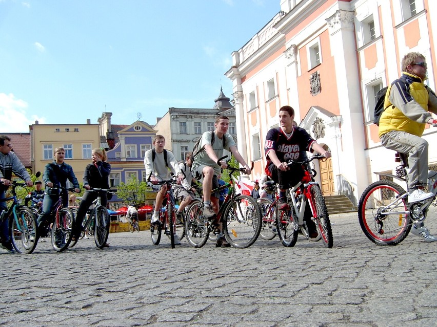 Rowerowe majówki w Lesznie 20, 10 i kilka lat temu