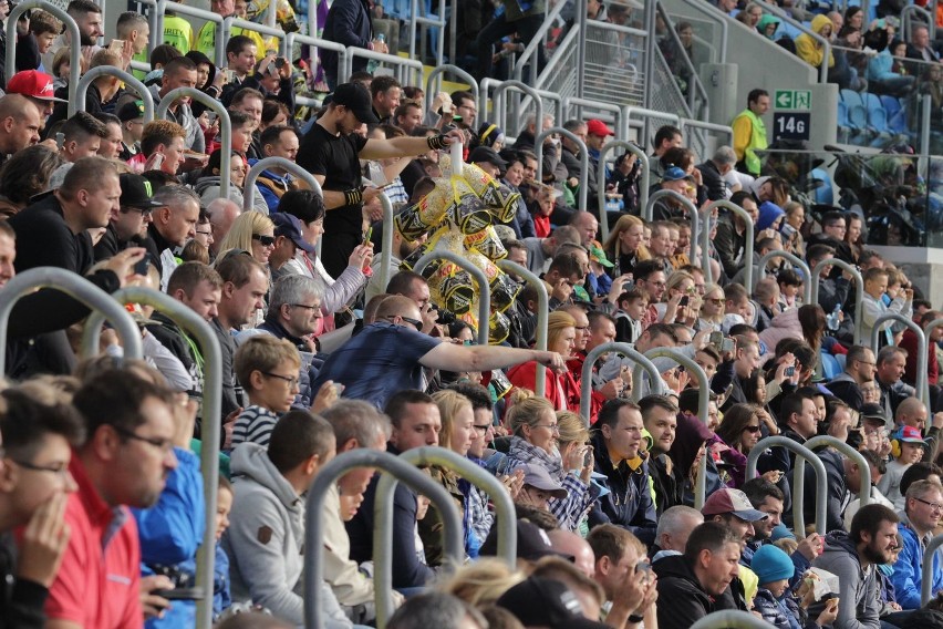 Monster Jam na Stadionie Śląskim 2018 [ZDJĘCIA, WIDEO]. Gigantyczne trucki w Chorzowie