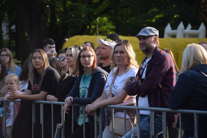 Zespół Feel i Sławomir wystąpili w Środzie Wielkopolskiej. Tłumy bawiły się na koncertach podczas Sejmików Średzkich [zdjęcia]