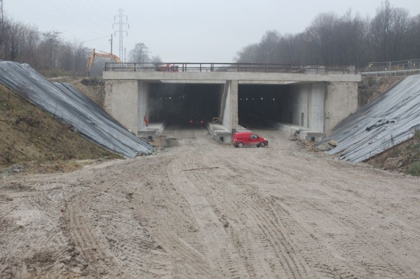 Tunel dojazdowy do dworca Łódź Fabryczna.