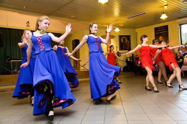 Piknik Parafialny u bł. Karoliny w Tychach. Zespół taneczny Macieja Gruchlika