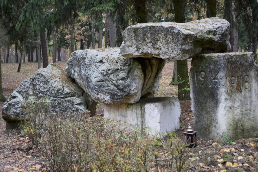 Cmentarze wojenne w Leszkowie pod Piłą [ZDJĘCIA]