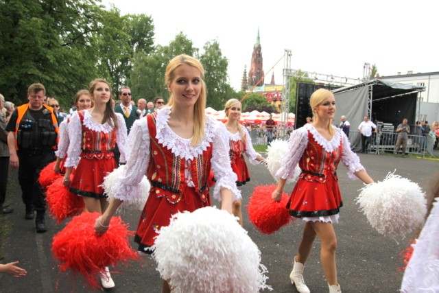 Międzynarodowemu Festiwalowi Orkiestr Dętych towarzyszą m.in. pokazy w wykonaniu mażoretek