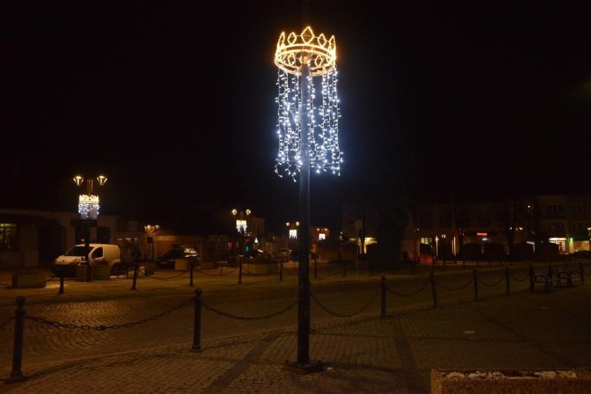 Świąteczne iluminacje w Kraśniku. Miasto szykuje się na święta