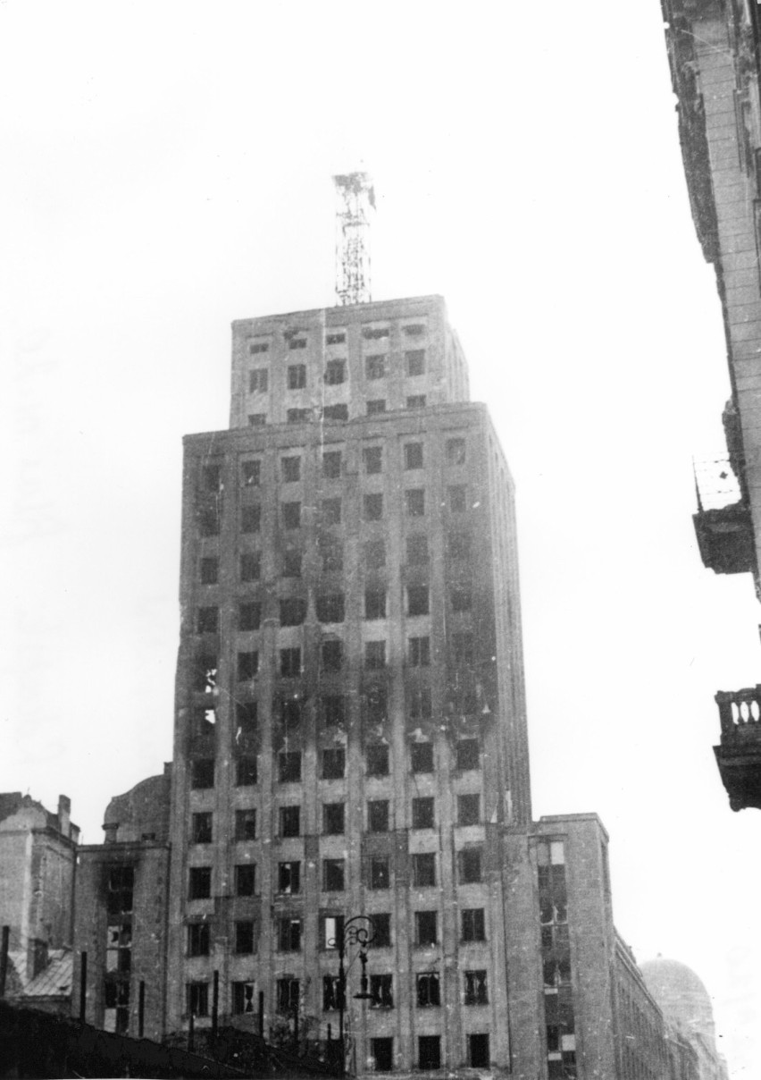 Śladami Powstania '44. Prudential. Strzały przed Godziną "W"