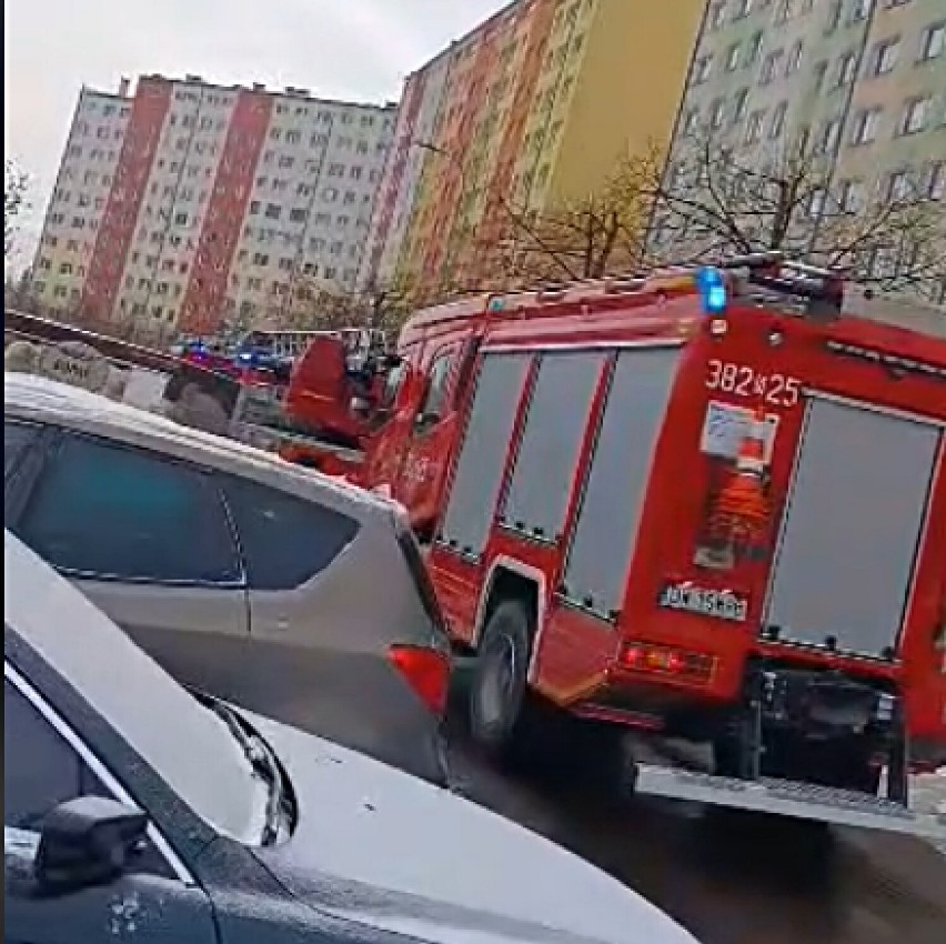 Policja i straż pożarna interweniuje na Podzamczu w...