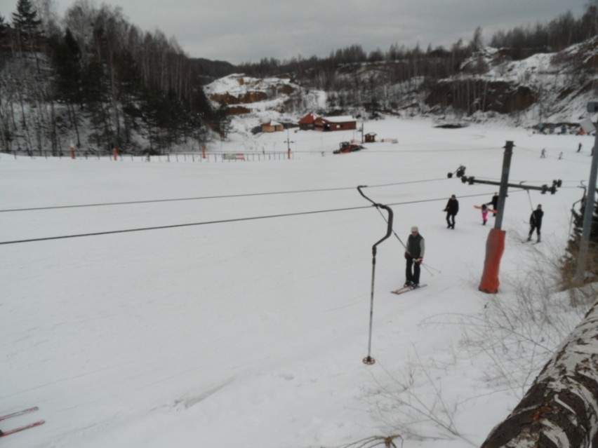 Bytomskie Dolomity - jest śnieg w Sportowej Dolinie. Można jeździć!