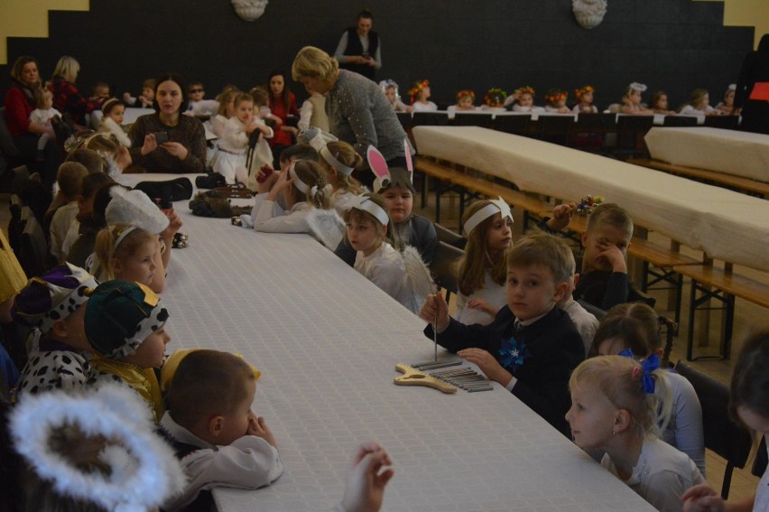 Jeszcze trochę świąt w Chmielnie - III Międzyprzedszkolny Konkurs Kolęd - ZDJĘCIA, WIDEO