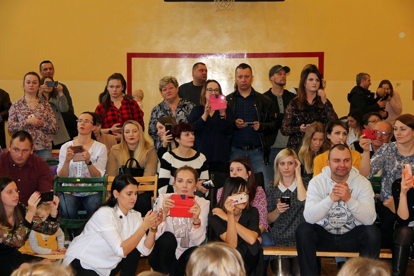 Pasowanie na przedszkolaka w Przedszkolu Miejskim nr 7 w Kraśniku. Zobacz galerę zdjęć