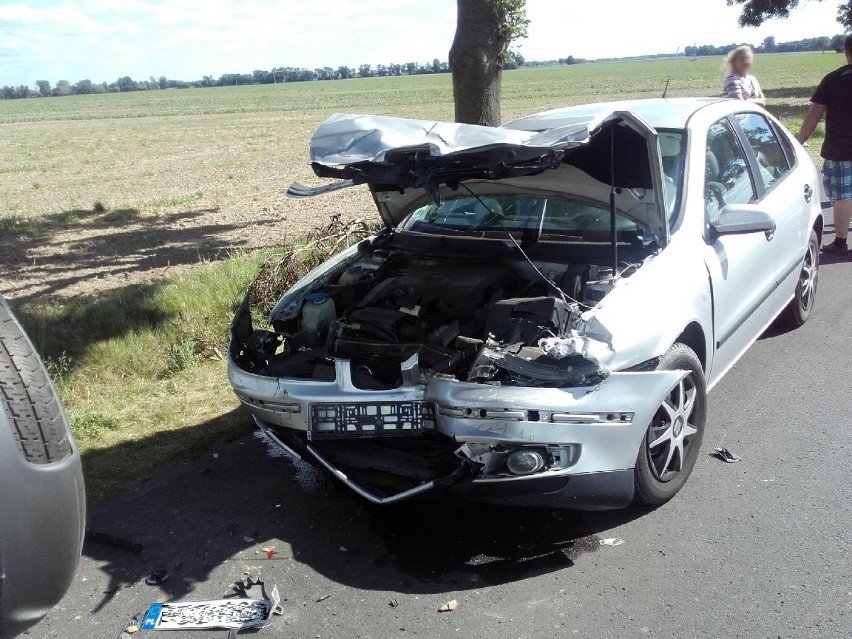 Wypadek w Browinie niedaleko Chełmży. Cztery osoby trafiły do szpitala