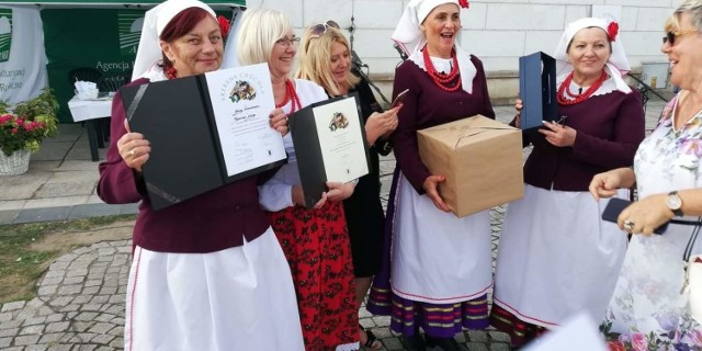 Zwycięzca XVII Edycji Konkursu „Nasze sandomierskie – kulinaria regionalne” -   Stowarzyszenie "Gorzyczany z Sercem dla Ludzi" zostało  uhonorowane główną nagrodą Srebrną Chochlą