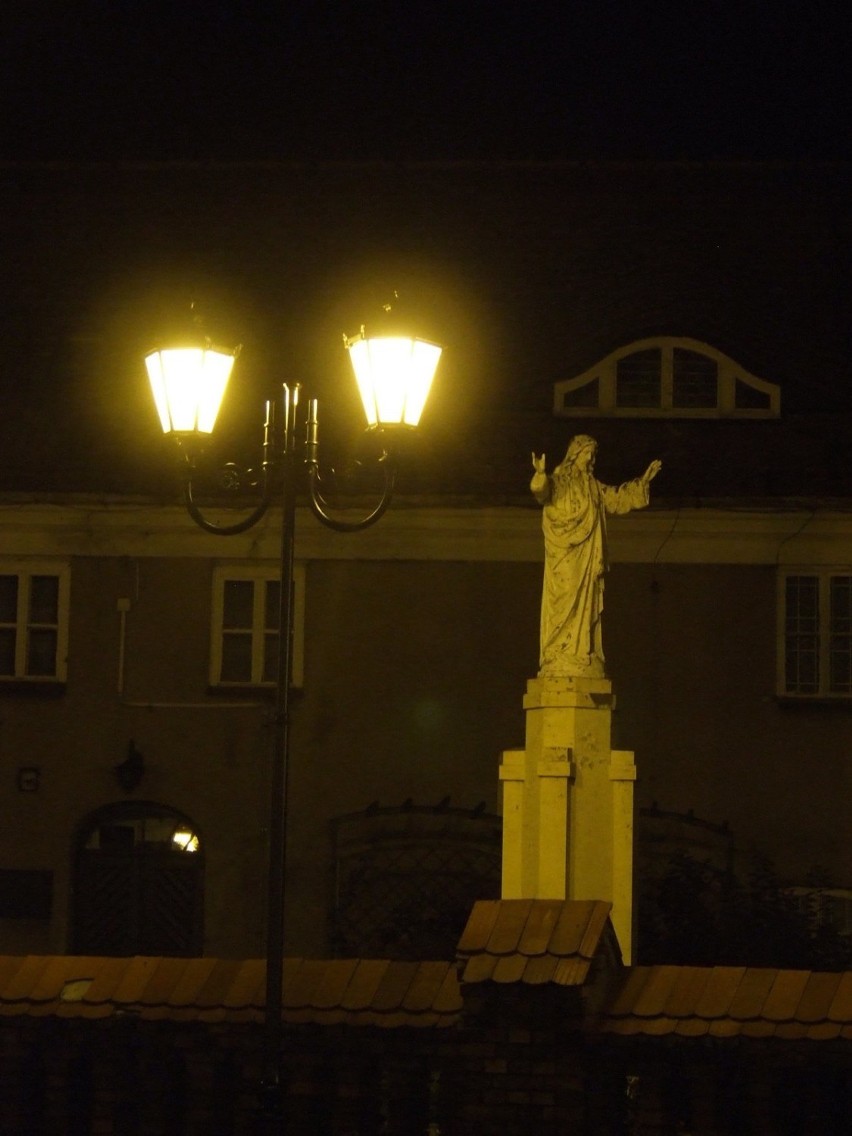 Posąg Jezusa przed klasztorem sióstr Urszulanek. Fot. Piotr...