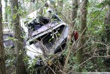 Opel uderzył w drzewo 28-latek z ciężkimi obrażeniami ciała trafił do szpitala
