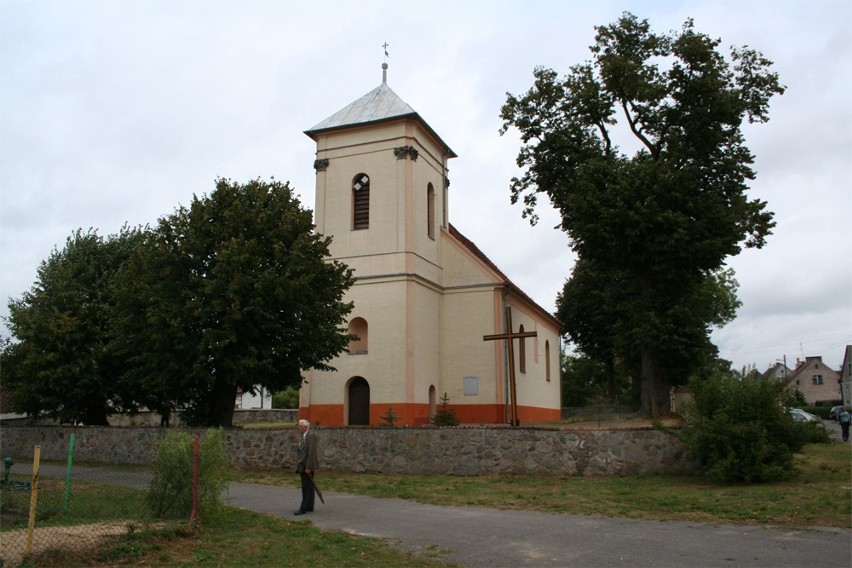 Wyszanowo. Kościół barokowy z XVIII wieku.