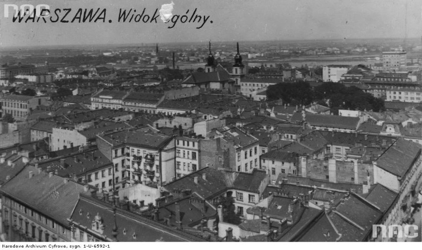 Widok z wieżowca Towarzystwa Ubezpieczeń Prudential w...