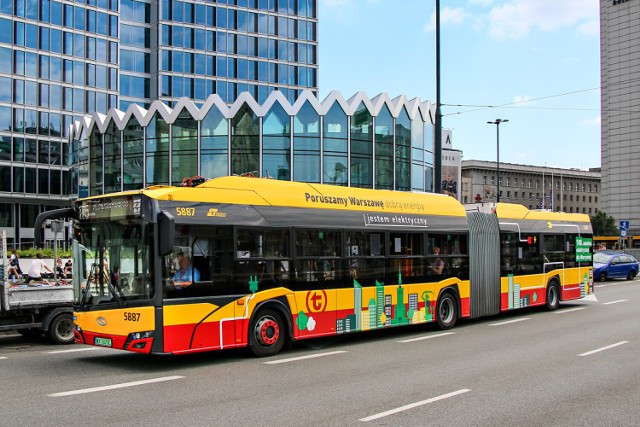 Flota autobusów elektrycznych Warszawskiego Transportu Publicznego powiększy się o 12 przegubowców
