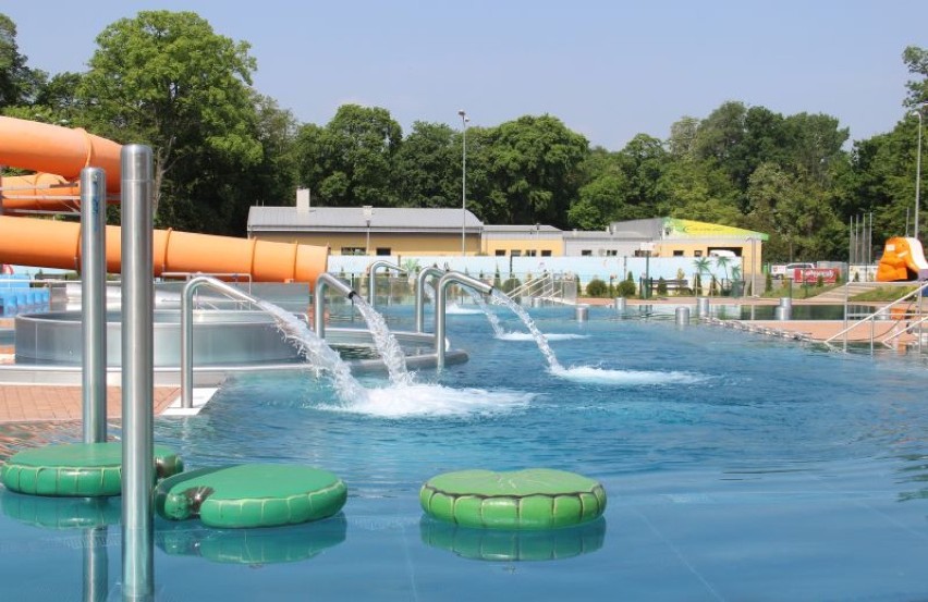 Park wodny w Kaliszu uruchomił baseny zewnętrzne [FOTO]