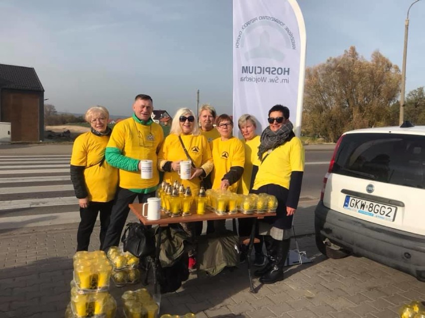 Akcja "Znicz za serce". Kwestowali na rzecz kwidzyńskiego hospicjum, zebrano ponad 9 tys. zł [ZDJĘCIA]