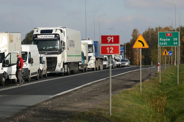 Taki widok mieszkańcy gmin położonych wzdłuż DK 91 mają często...