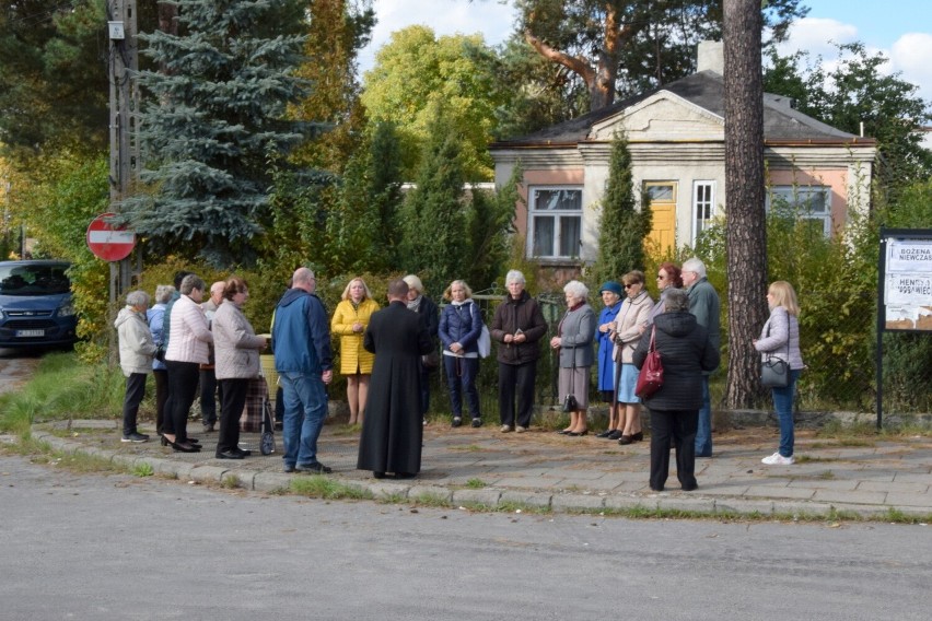 Koronka do Miłosierdzia Bożego. W Starachowicach modlono się aż w siedmiu miejscach. Zobacz zdjęcia 