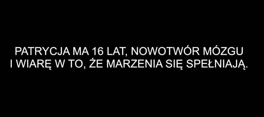 Małe dzieła sztuki. Wszedł do muzeum i powiesił obraz...