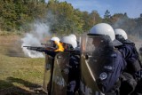 Kraków. Policjanci doskonalili umiejętności taktyczne, precyzję strzałów, oraz zdolność do podejmowania decyzji w dynamicznych sytuacjach