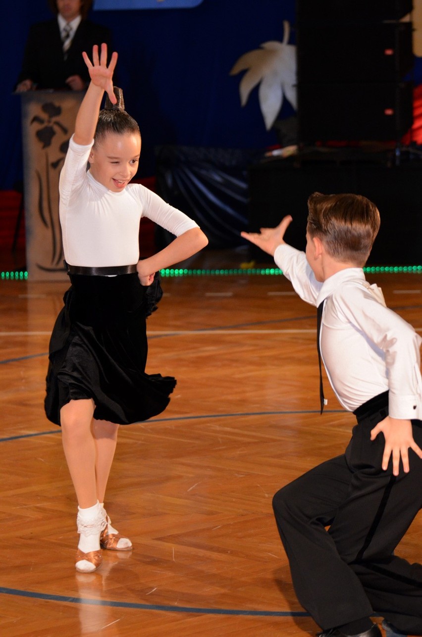 Zuzanna Nowak i Kacper Pawłowski mistrzami w tańcach latynoamerykańskich