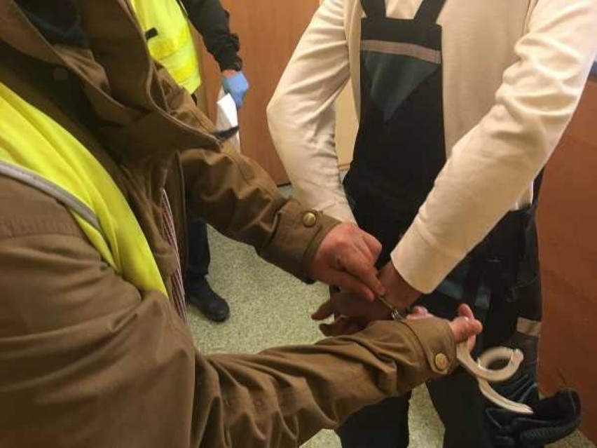Podejrzany o podpalenie na Pileckiego przyznał się i jest aresztowany na 3 miesiące