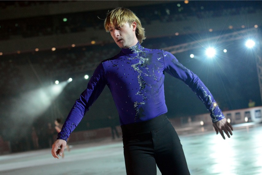 Kings on Ice. Popis łyżwiarskich umiejętności na Stadionie...