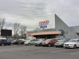 Wrocław. Promocje i wyprzedaże w Tesco na ul. Długiej. Za chwilę zamknięcie sklepu. Zobacz!