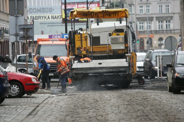 Kończy się remont chodnika w Legnicy