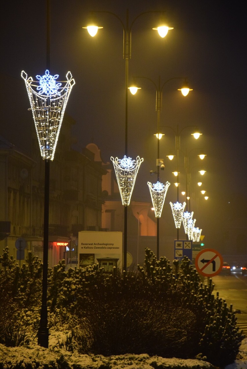 Piękne świąteczne iluminacje w Kaliszu. Nasze miasto bierze...