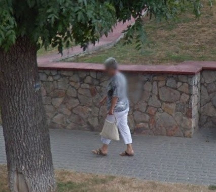 Mamy Cię! Upolowani przez Google Street View na ulicach Opatowa. Nietypowe zdjęcia zrobione przez samochód Google'a