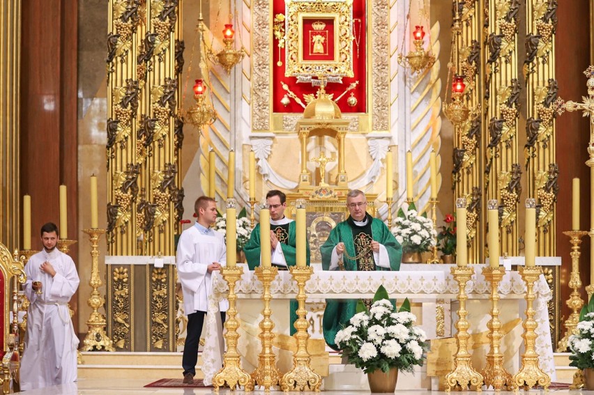 II Ogólnopolski Dzień modlitw w intencji osób żyjących w związkach niesakramentalnych odbył się  w licheńskiej bazylice 