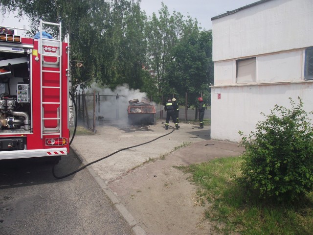 Tym razem palił się kontener na śmieci przy ulicy Kasjopei