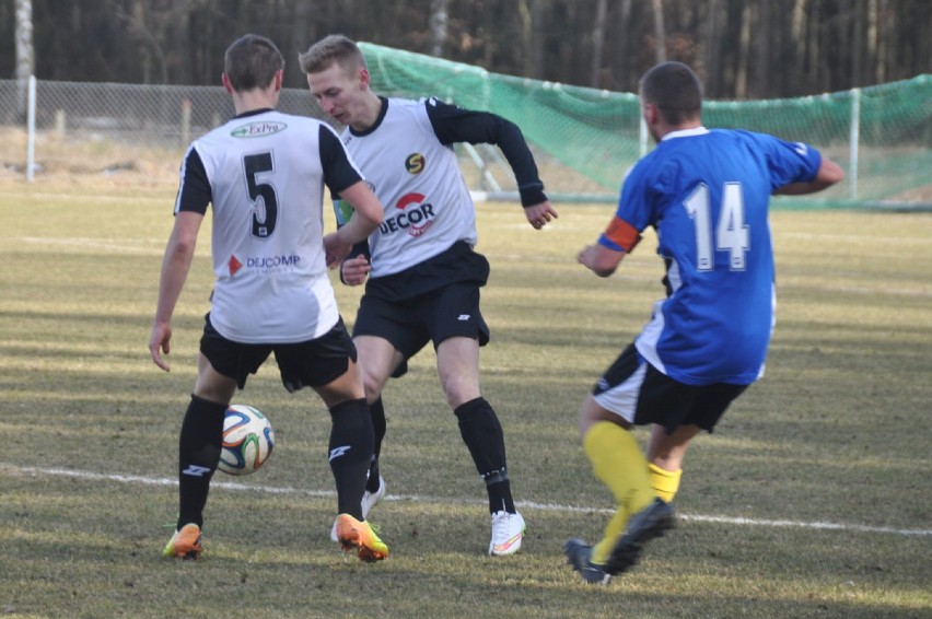 Amator Kiełpino - Start Miastko 4:2 (1:1) - zdjęcia z meczu...